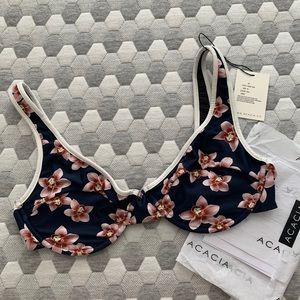 ❌ SOLD❌ ACACIA RUBY TOP • ISLE PRINT